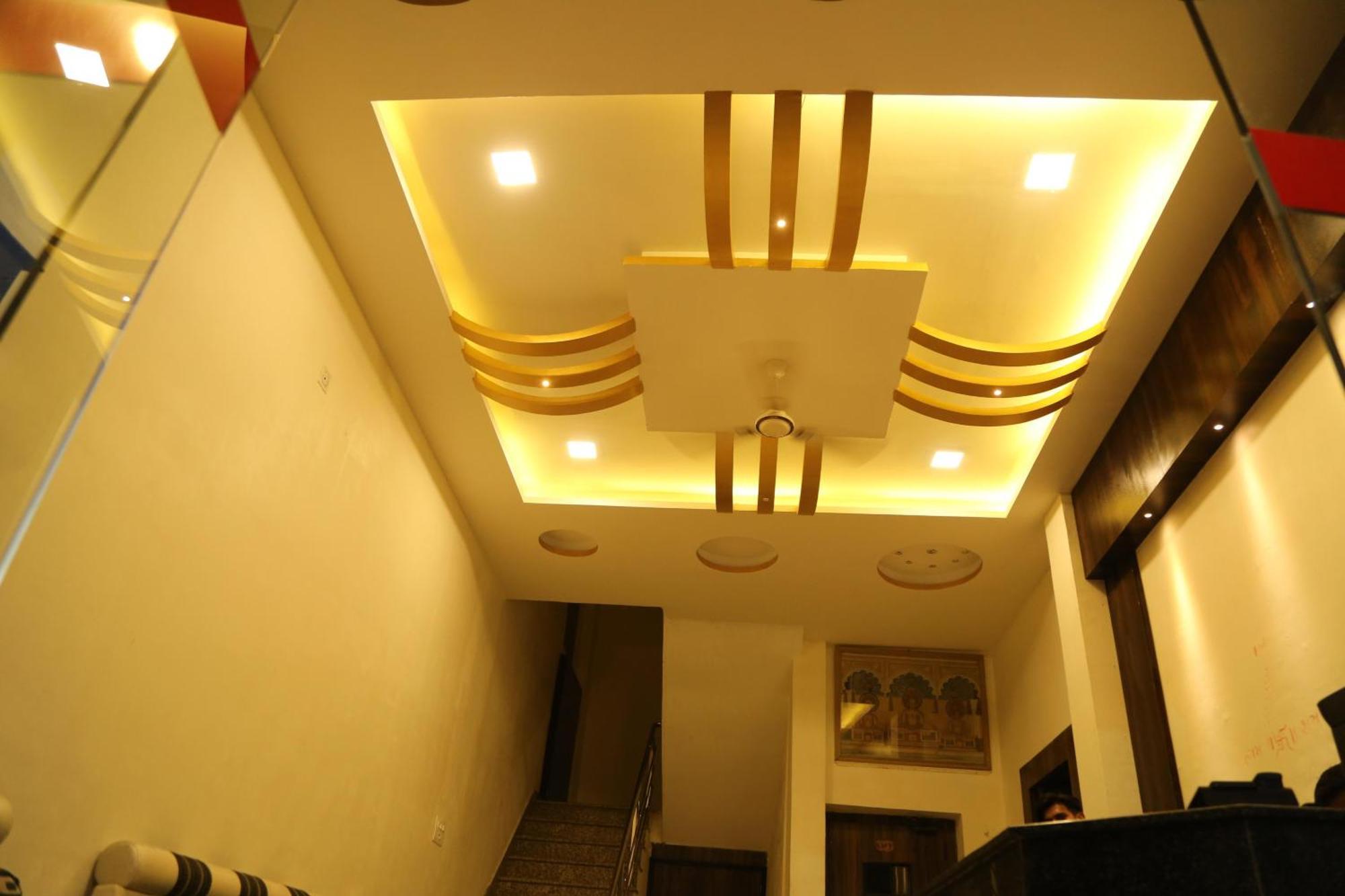 Hotel Krishna Palace 烏代浦 外观 照片