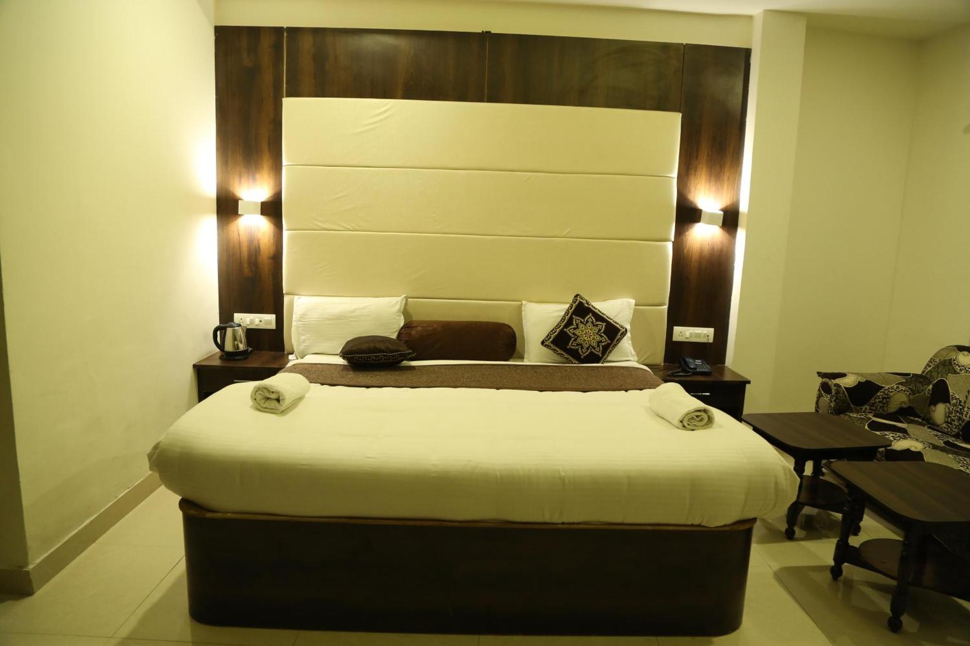 Hotel Krishna Palace 烏代浦 外观 照片