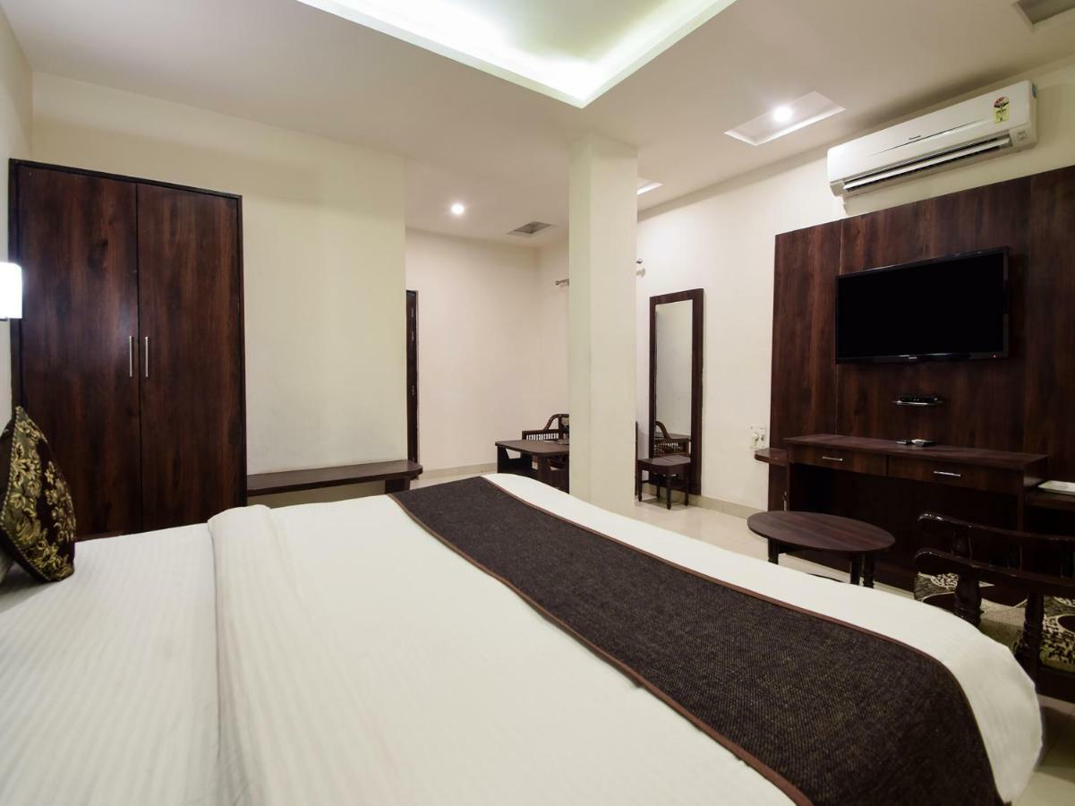 Hotel Krishna Palace 烏代浦 外观 照片
