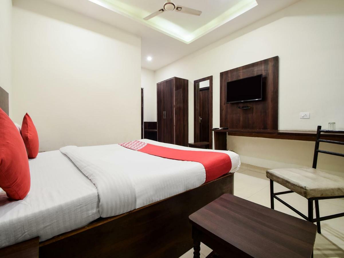 Hotel Krishna Palace 烏代浦 外观 照片